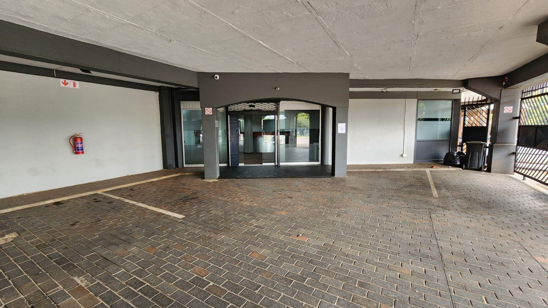 Commercial property to rent in Menlo Park Unit 101 Lynnwood Road