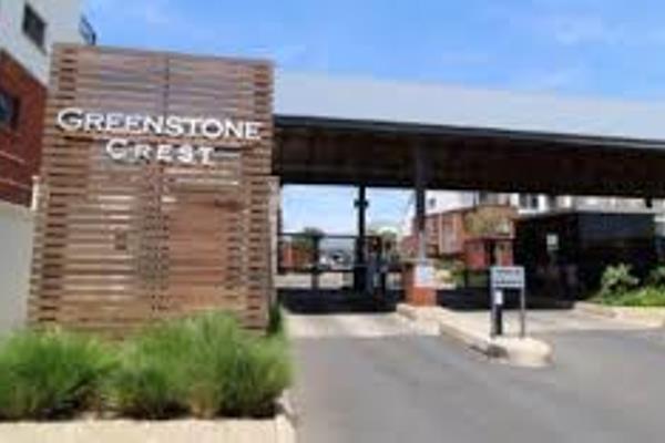 Greenstone Crest Property : Property and houses to rent in Greenstone ...