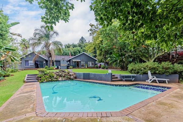 Located in the peaceful neighbourhood of Kloofendal, this property presents a unique opportunity for comfortable living with added ...