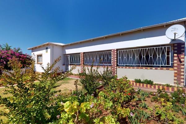 Exclusive solemandate: you don’t only buy a home, you buy a part of upington’s ...