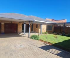 House for sale in Hillcrest