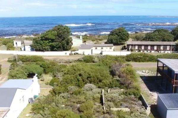Sole Mandate - A levelled plot situated 100m from the Stony Point Penguin Sanctuary in ...