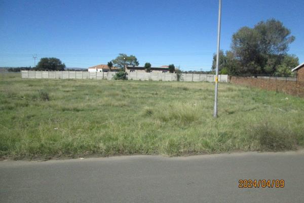 Massive Vacant Stand to build a dream home,
Fully serviced vacant stand,
Partially ...