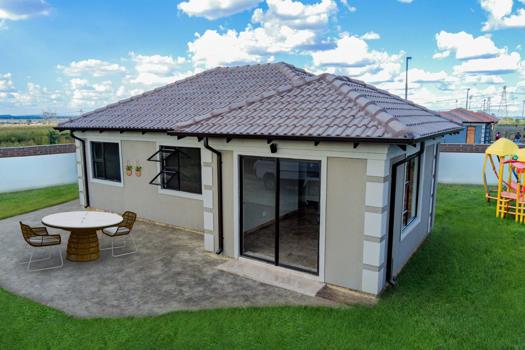 3 Bedroom House for sale in Riversdale