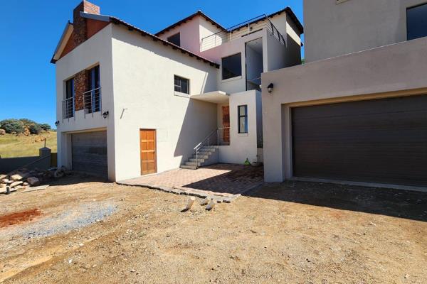 Unit 3 - R2 150 000
Unit 4 - R2 250 000

Tiled staircase entrance.

Open plan lounge with a sliding door to the diner, tiled ...