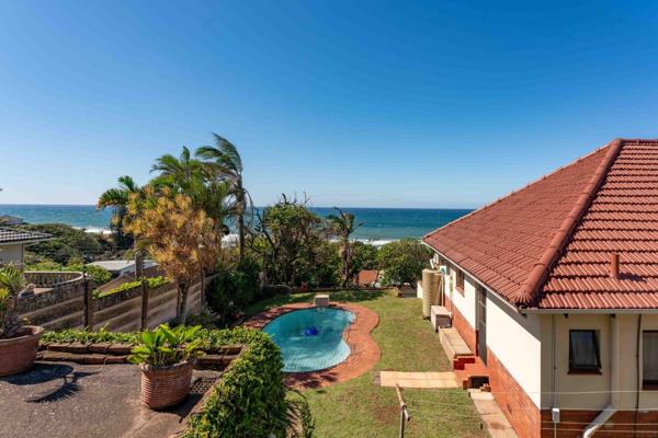 This stunning 3-bedroom house boasts breathtaking ocean views from its spacious kitchen and open-plan living area. The kitchen has ...