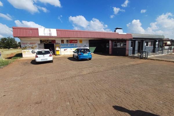 This is the only supermarket in Welgedacht.

The current rental income is  R11 000 per month.

There are an extra 2 shops that are ...