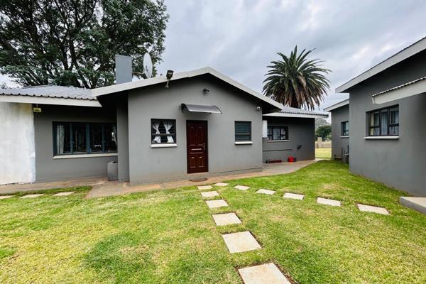 The property offers you 4 houses, a workshop, storage, 3 garages and is highly secured. Located close to the N4. It has potential to be ...