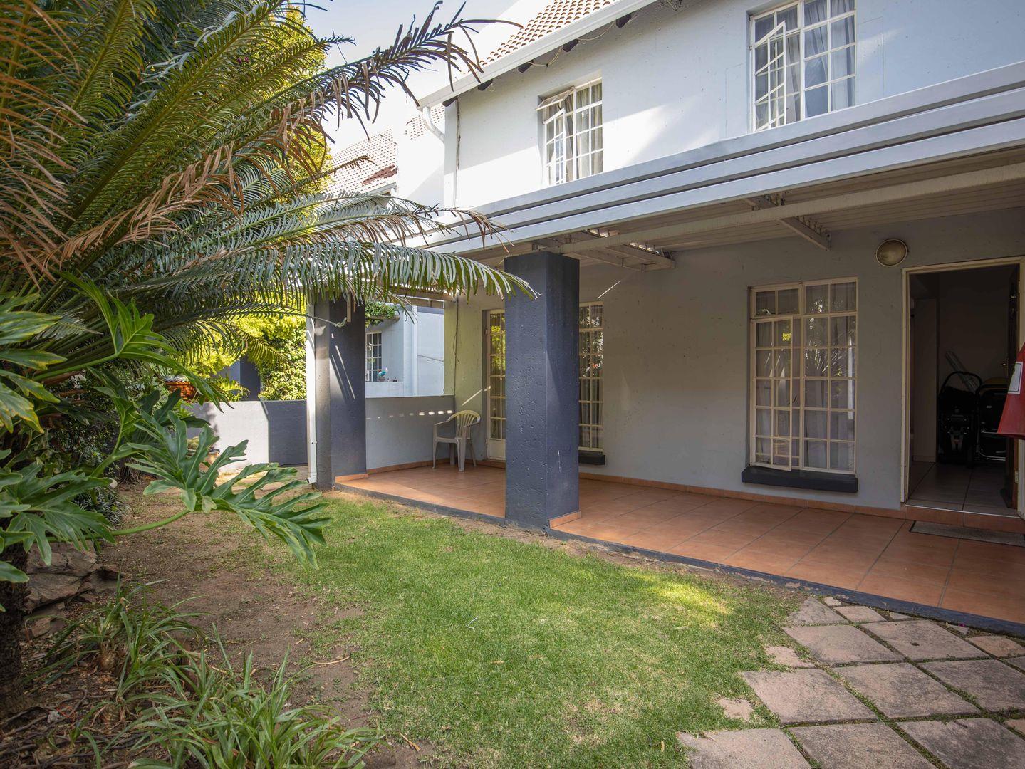 3 Bedroom Townhouse for sale in Eden Glen - 129 The Vineyards, 2 Harris ...