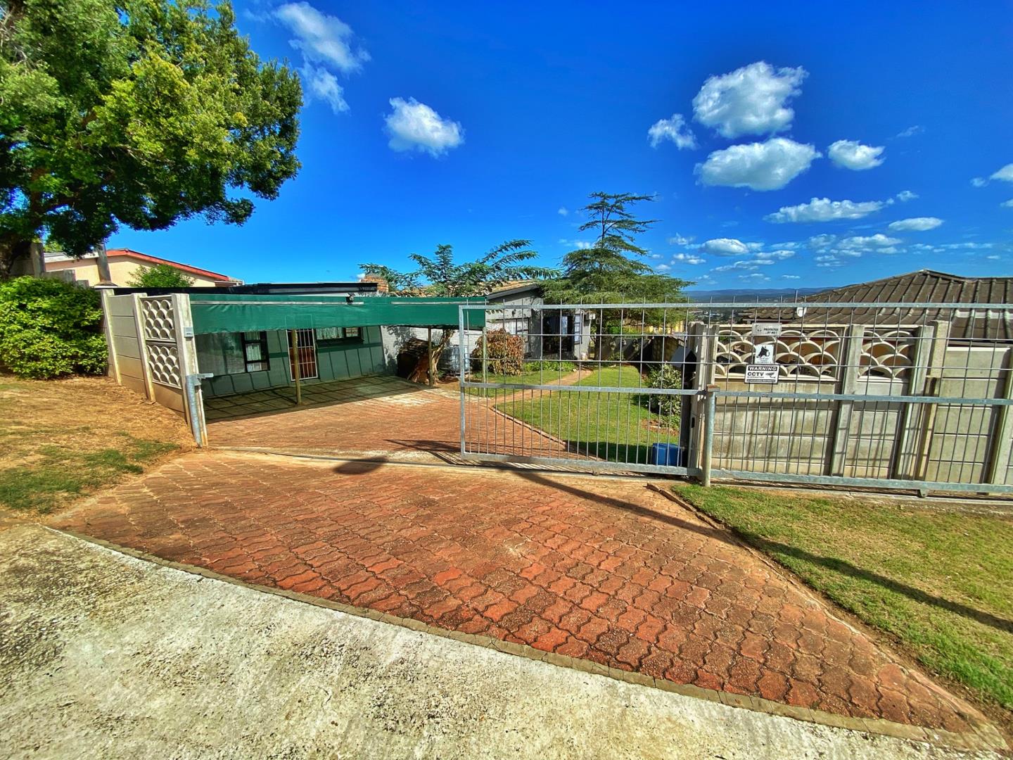 4 Bedroom House for sale in Van Riebeeck Hoogte 3 Street P24114268337