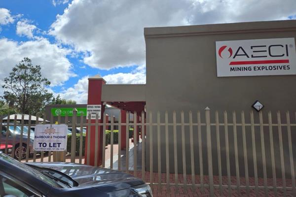 Unit B
Rent: R13 000.00 + VAT - Municipal service fees: R892.77 + VAT
&#177; 52m&#178;
Large Open office
Air-conditioned
Small ...