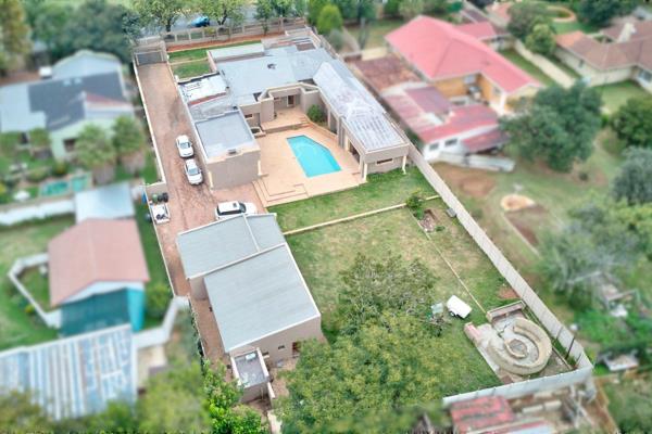 Welcome to this exceptional property offering a unique investment opportunity. Situated on a spacious 2203sqm yard, this property ...