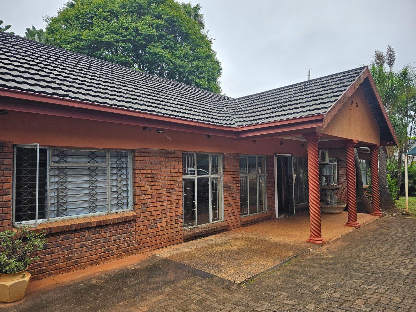 4 Bedroom House for sale in Louis Trichardt - 78a Rietbok Street - P24 ...