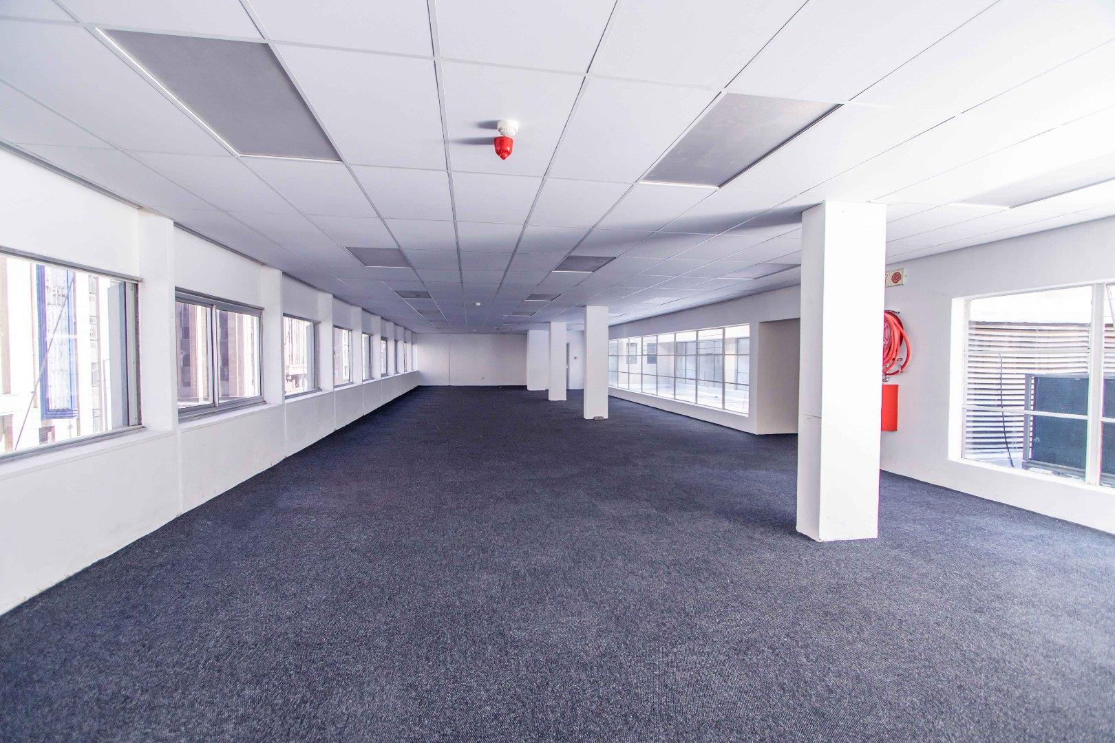 Commercial property to rent in Marshalltown 111 Commissioner Street