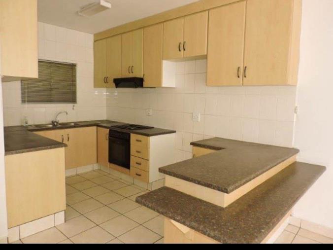 3 Bedroom Apartment / Flat for Sale in Sunningdale