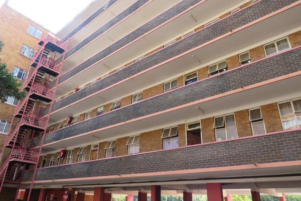 Newly renovated 3.5 Bedroom Apartment in the heart of Pretoria 
 This apartment is ...