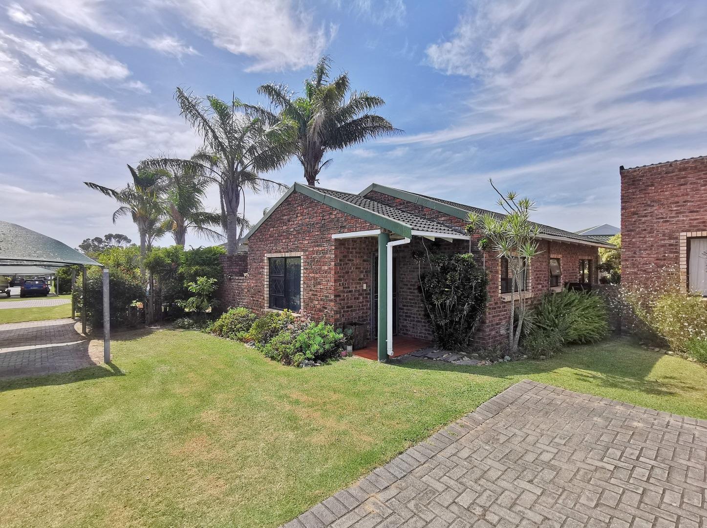 Lorraine Property Townhouses for sale in Lorraine