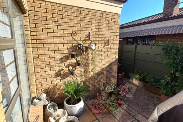 &quot;EXCLUSIVE SOLE  MANDATE&quot;  This well priced low maintenance house is a must see and is situated in a panhandle! Hartenbos CBD ...