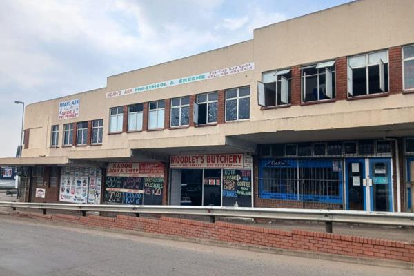 Perfect for who wishes to rent or buy both shops(2)
Butchery business sold with the premises .
Wonderful business opportunity in ...