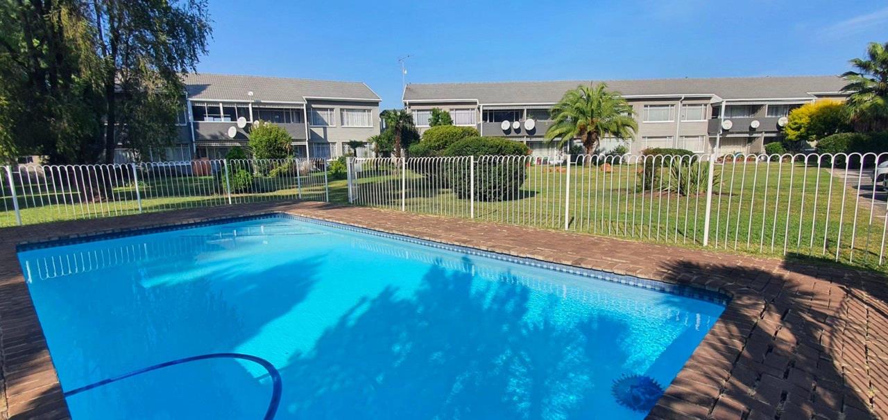 3 Bedroom Apartment / flat for sale in Three Rivers - P24-114287153