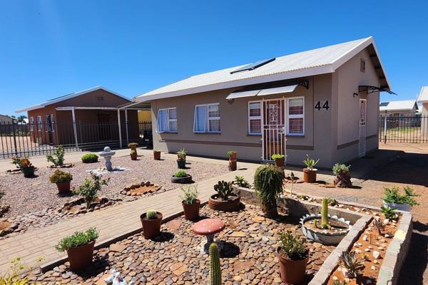 This 3-bedroom house is available for sale in Augrabies Park, Flora Park. Open-plan kitchen and lounge, all 3 bedrooms fitted with ...