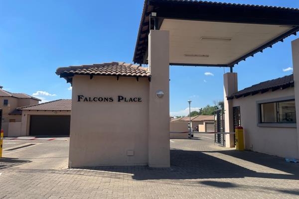 Neat ,3 Bedroom,  Ground Floor Apartment is For Sale !!

Built in a neat complex in one of Pretoria’s Suburbs, this Ground floor ...