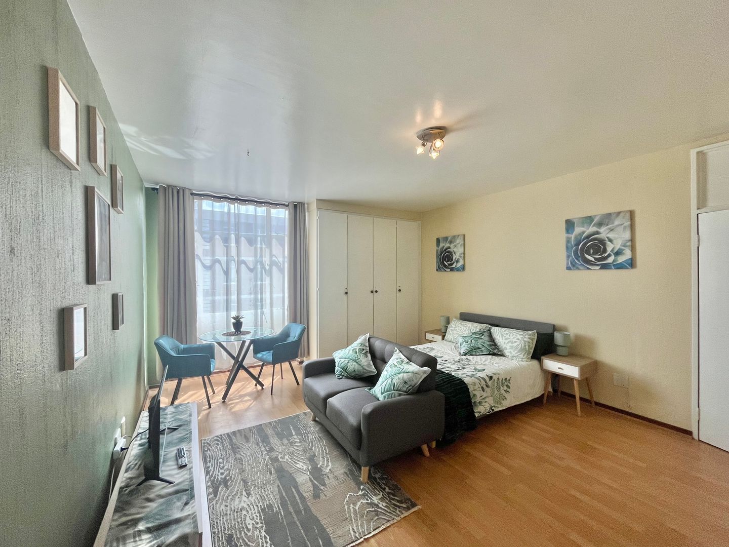 1 Bedroom Apartment / flat to rent in Bedford Gardens P24114292429