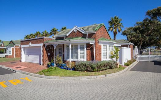 2 Bedroom House for sale in Pinelands