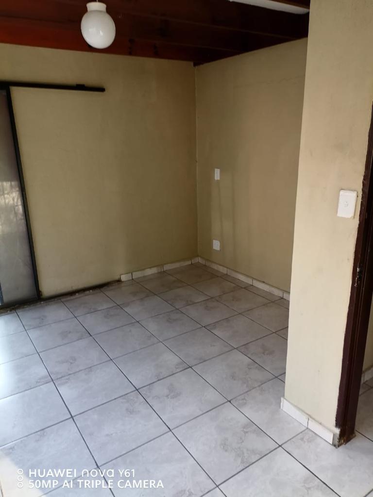 Bramley View Property Apartments / flats to rent in Bramley View