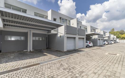 2 Bedroom Townhouse for sale in Bryanston