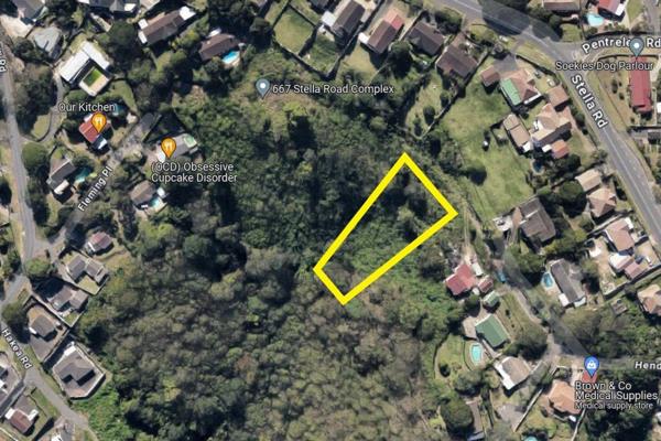 Extent: +/- 2 975 sqm | Good location in quiet suburb | Already levelled | Ample space ...