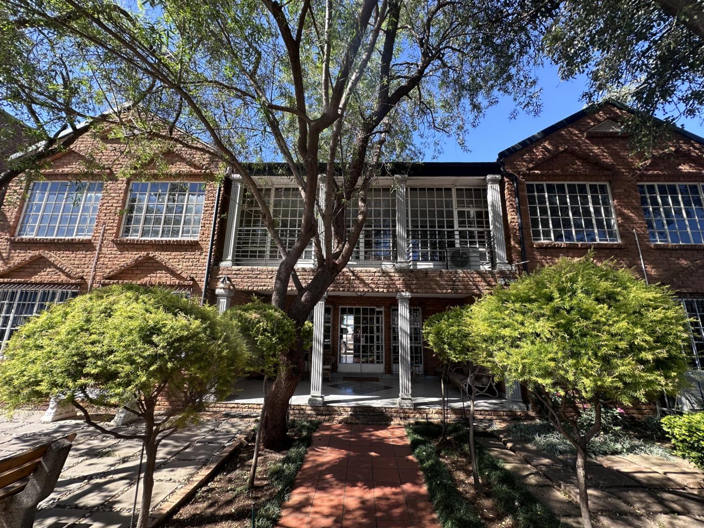 Industrial property for sale in Koedoespoort Industrial 45 Gemsbok