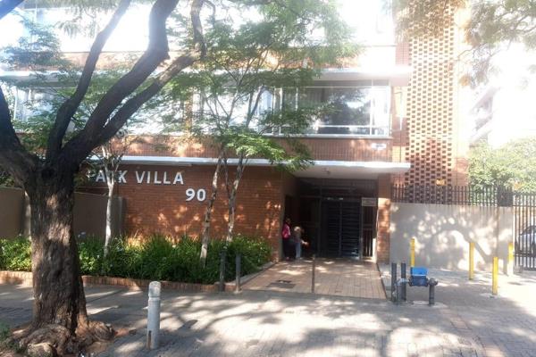 Park Villa Flats in Sunnyside offers a beautiful 1-bedroom apartment in a secure and ...