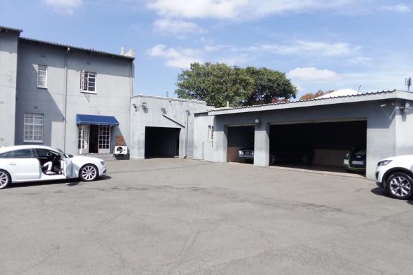 Prime location business premises for sale.

This double Storey building features 
Wide and large offices, One large boardroom ...