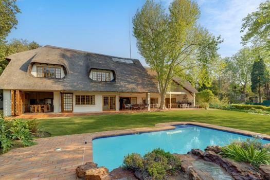 4 Bedroom House for sale in Bryanston East