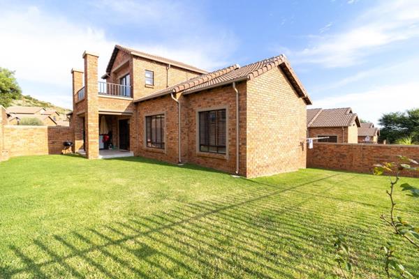 Modern picture perfect facebrick unit in exclusive complex bordering Meyersdal Eco Estate with amazing views
This well positioned open ...