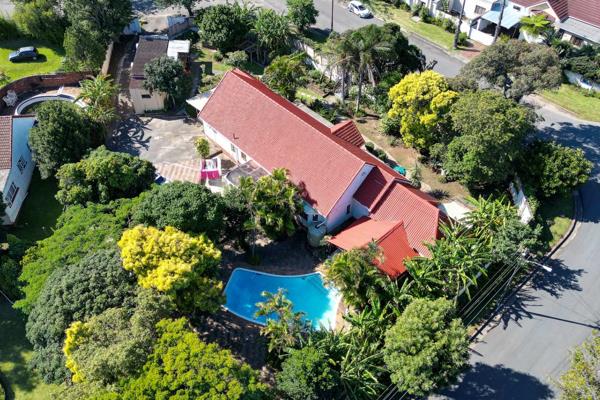 Welcome to a rare opportunity to own a stunning property nestled in the prestigious neighborhood of Selborne, East London. This ...