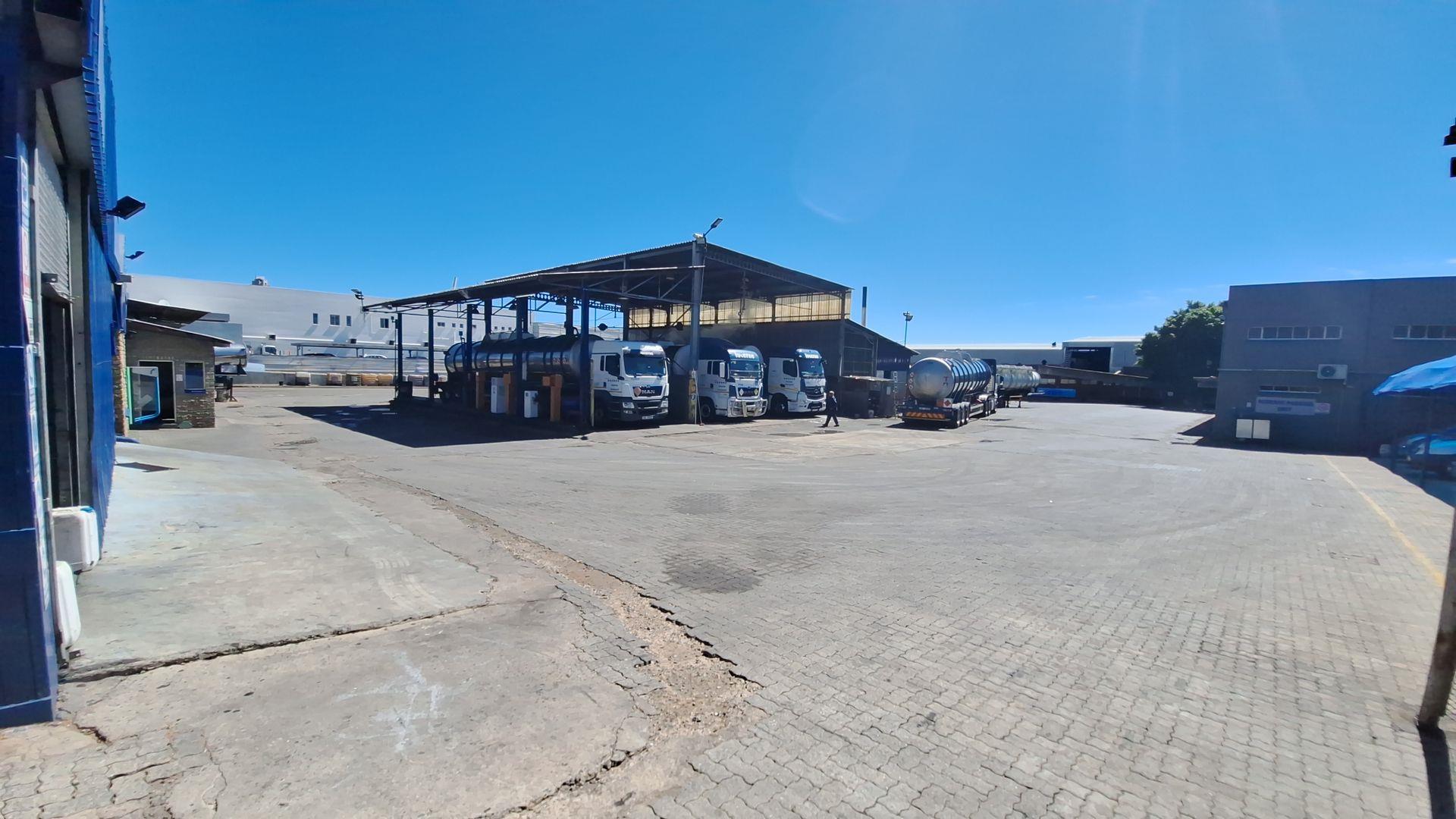 Industrial property for sale in Wynberg 13 6th Street P24114299753