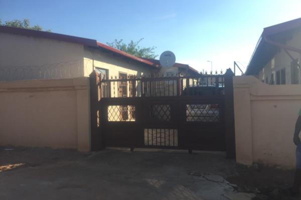 A very lovely rooms to rent in Soshanguve H Ext , the rooms are located in a very quite and very relaxed area . The property is well ...