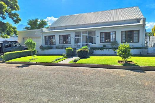 4 Bedroom House for sale in Robertson