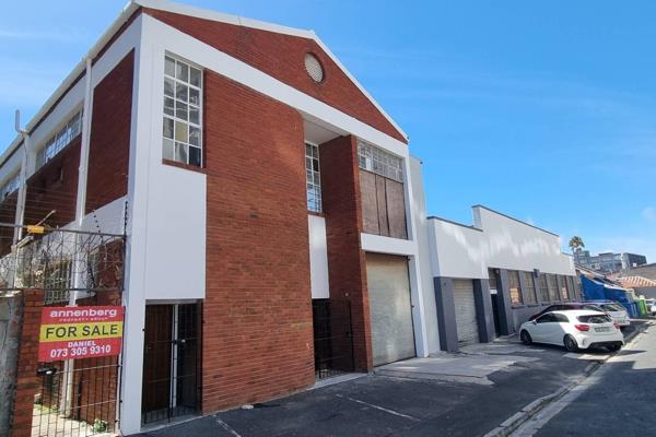 GROUND FLOOR: Highly sought-after mini factory/warehouse with drive-in roller shutter ...