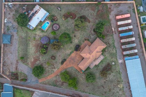 1.08 Ha Prime Property for sale in Raslouw, Centurion.

Great opportunity for an developer or business owner.

Step into an ...