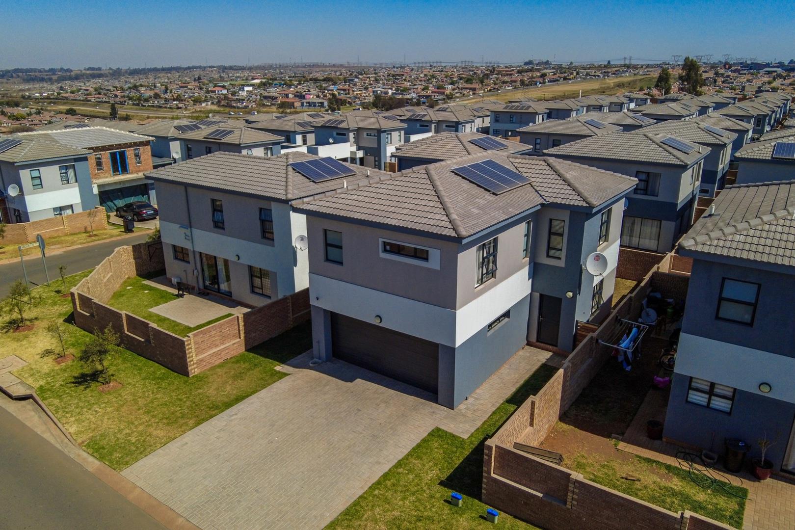 3 Bedroom House to rent in Thatchfield Ridge P24114308925