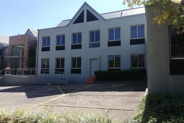 Office space available to rent at Lincolnwood Office Park in Woodmead. The office is ...