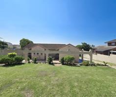 House for sale in Stanger Manor