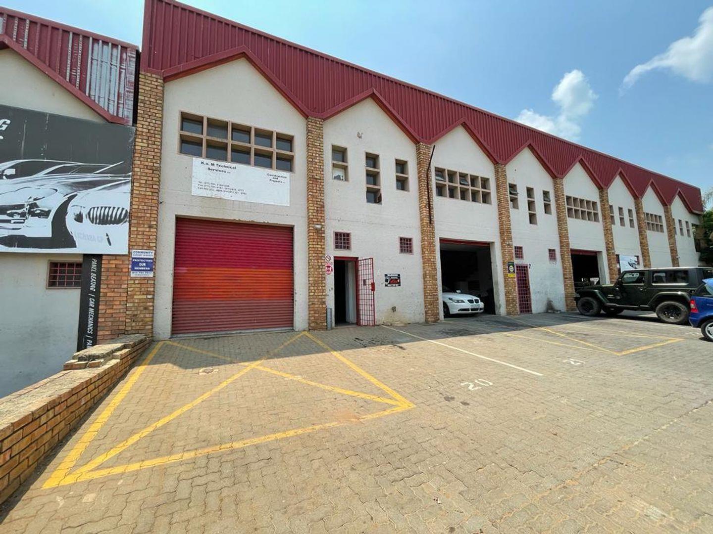 Fontainebleau Property Property and houses to rent in Fontainebleau