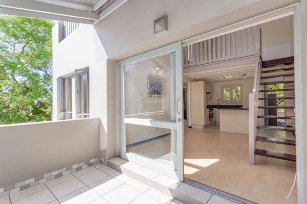 Lovely recently painted and renovated single bed loft apartment, with balcony and ...