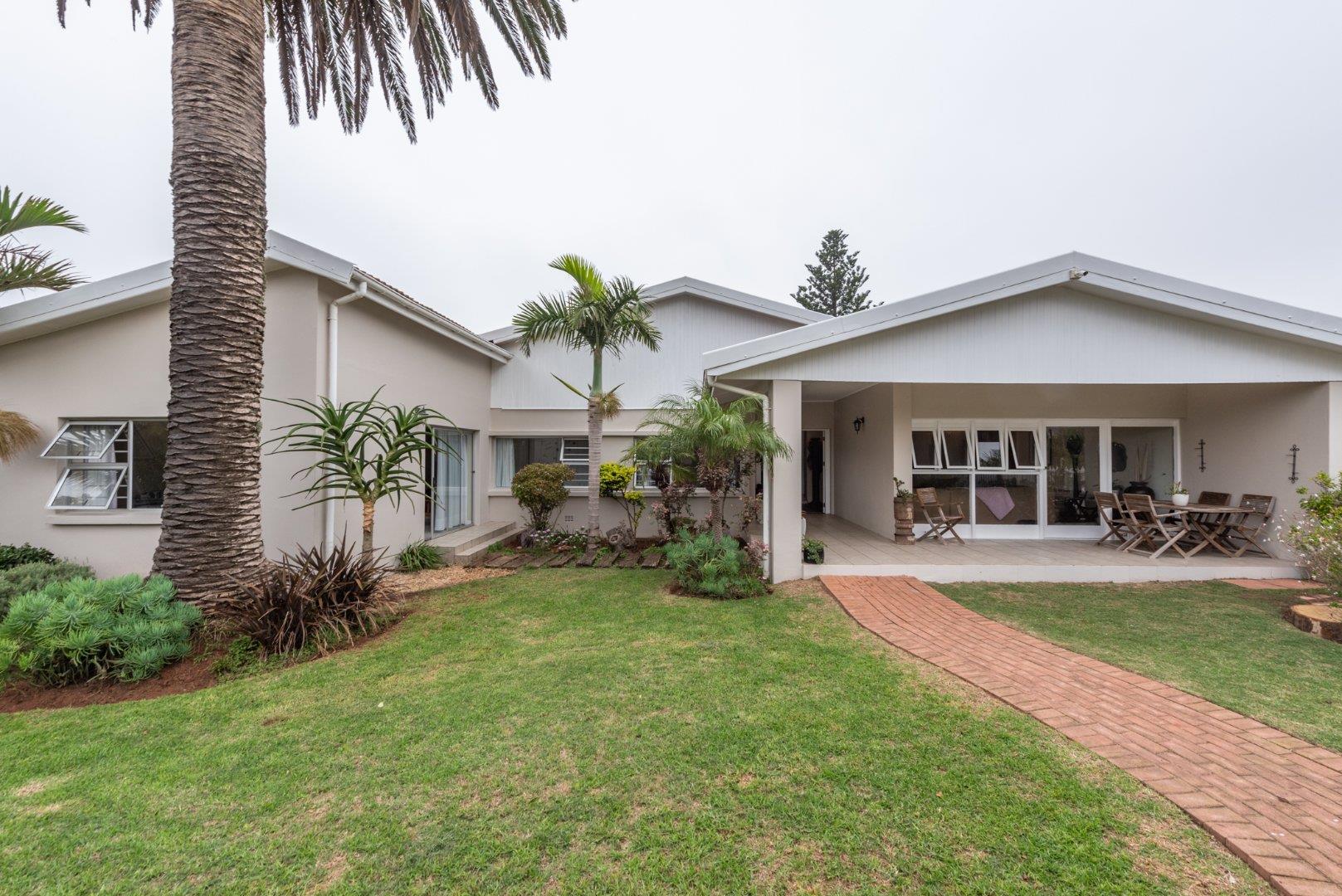 7 Bedroom House for sale in Summerstrand - P24-114311572