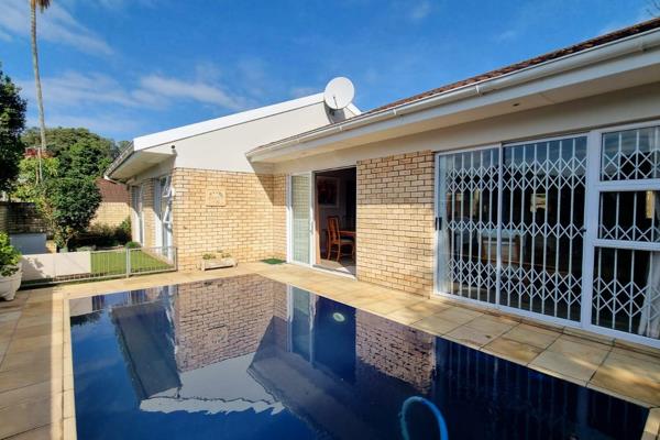 Sell Sure Properties presents this low maintenance face brick home situated in the heart of Vincent, serene and peaceful.  Close to ...