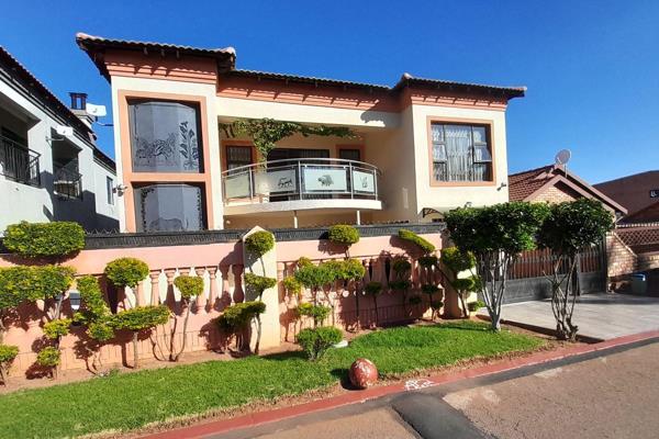 Double-storey home for sale in Atteridgeville, Kalafong Heights. No load shedding zone, well-developed suburb. Quiet, nice, and ...